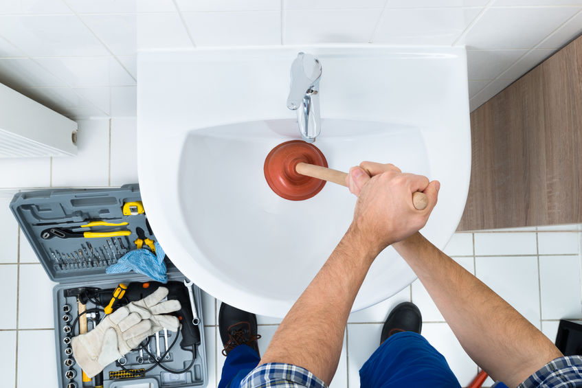  Plumber Fixing Plumbing Issue in Hagerstown MD 