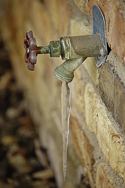 3 Steps To Insulate Outdoor Faucets